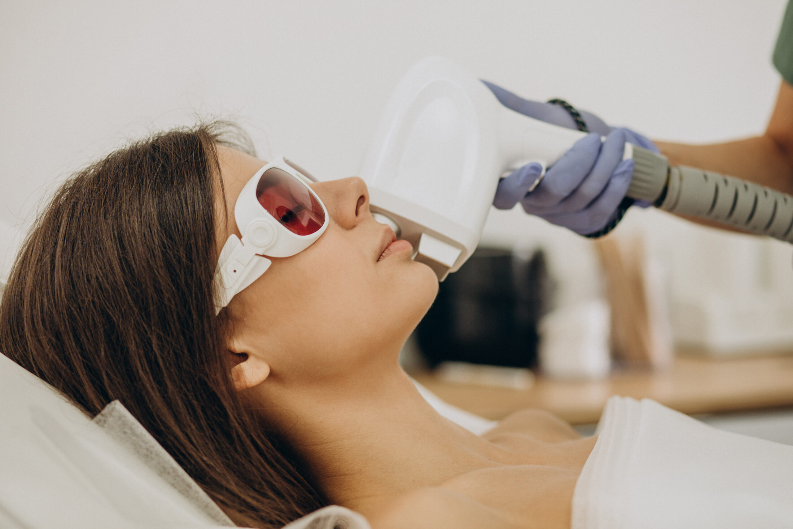 Laser hair reduction treatment at Armoraa skin clinic, Chennai
